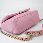 CHANEL Handbag 22S Pink Lambskin Quilted 19 Small Reverse Mixed Hardware -Knockoff
