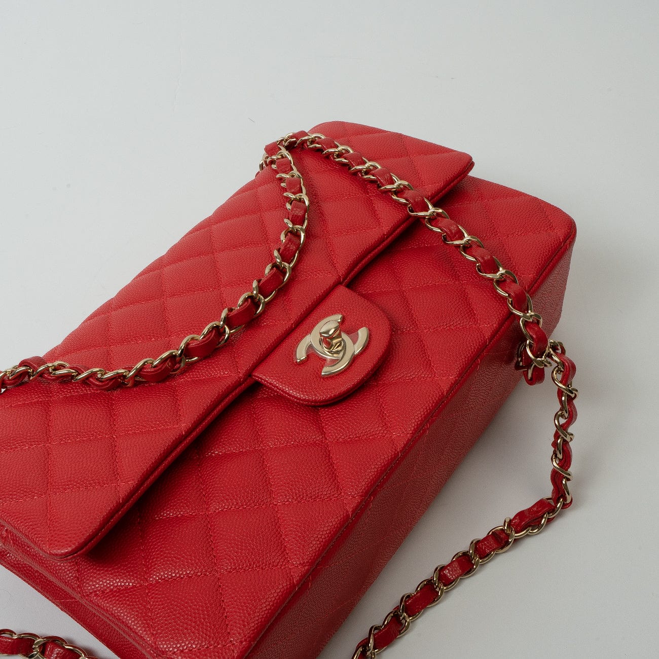 CHANEL Handbag 22S Red Caviar Quilted Classic Double Flap Medium Light Gold Hardware -Knockoff
