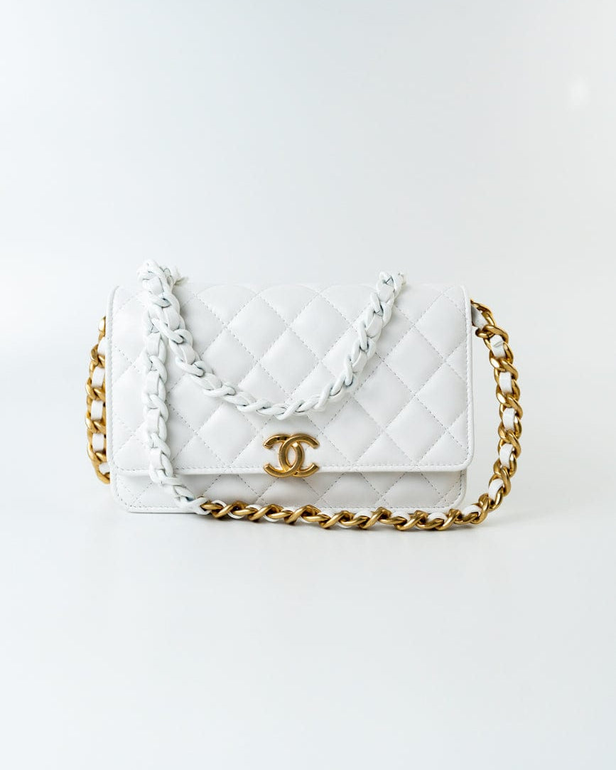 CHANEL Handbag 22S White Lambskin Quilted Wallet on Chain (WOC) -Knockoff
