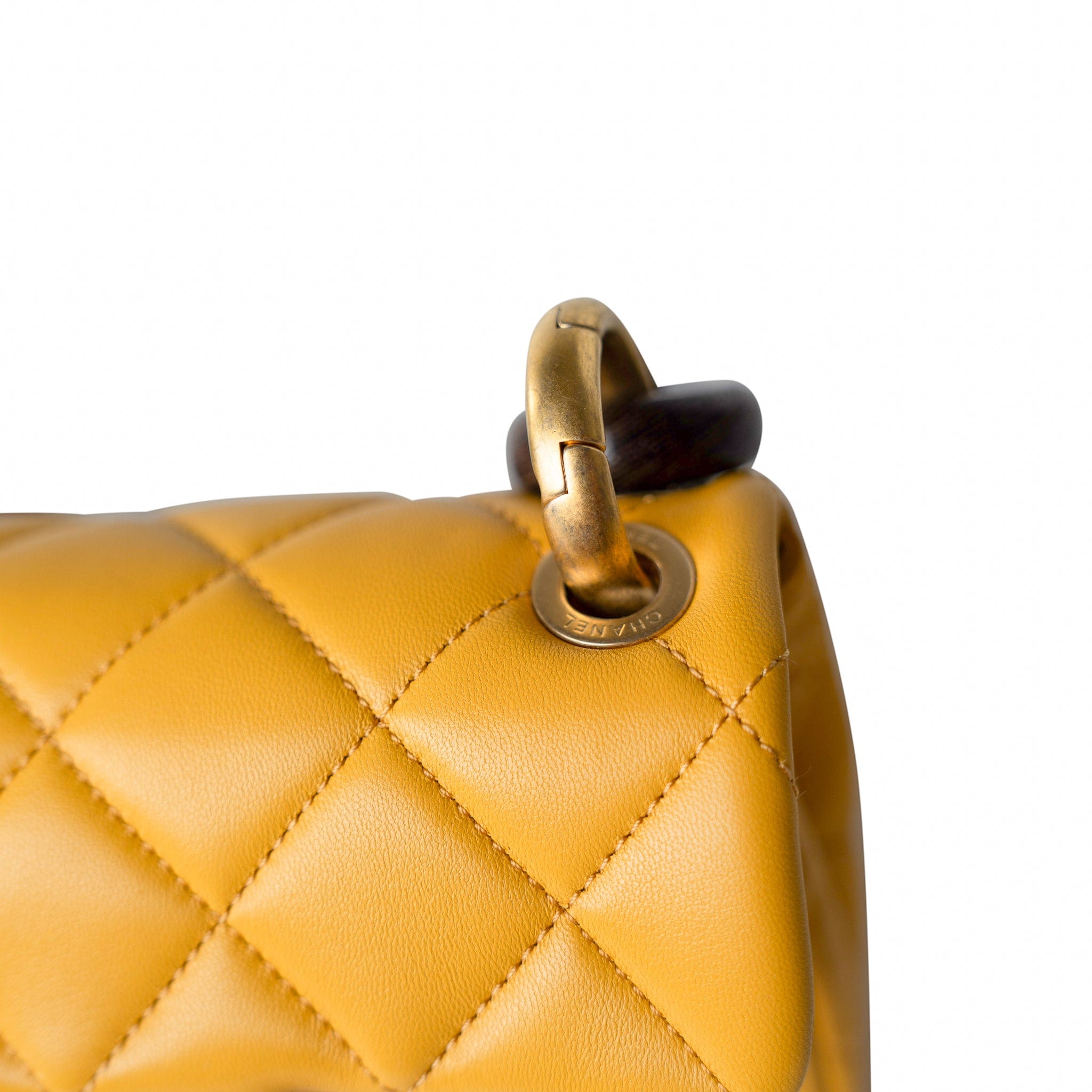 CHANEL Handbag 23A Mini Yellow Lambskin Quilted and Weng Wood Flap Bag -Knockoff
