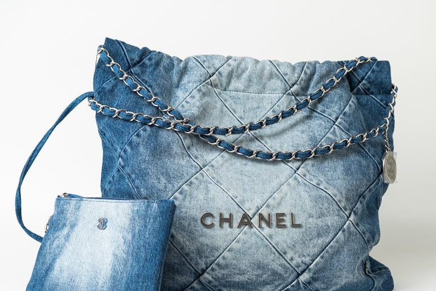 CHANEL Handbag 23P Denim Quilted 22 Drawstring Bag Medium -Knockoff
