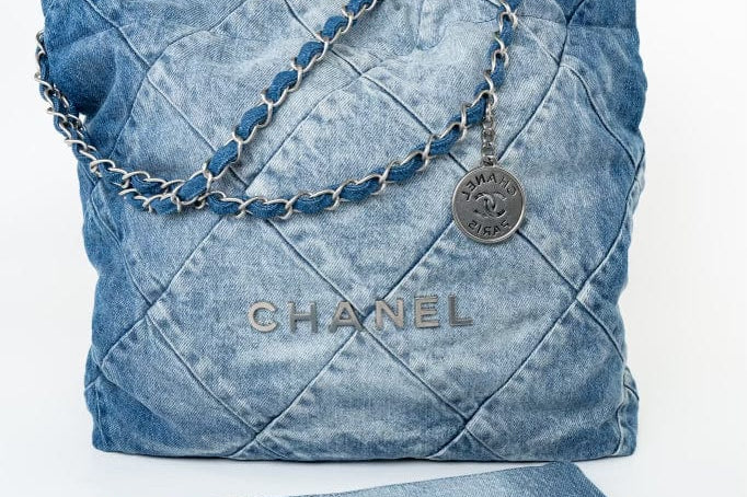 CHANEL Handbag 23P Denim Quilted 22 Small Drawstring Bag -Knockoff
