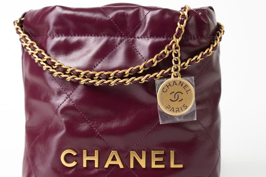 CHANEL Handbag 23S Mini 22 Drawstring Bag Burgundy Calfskin Quilted AGHW -Knockoff
