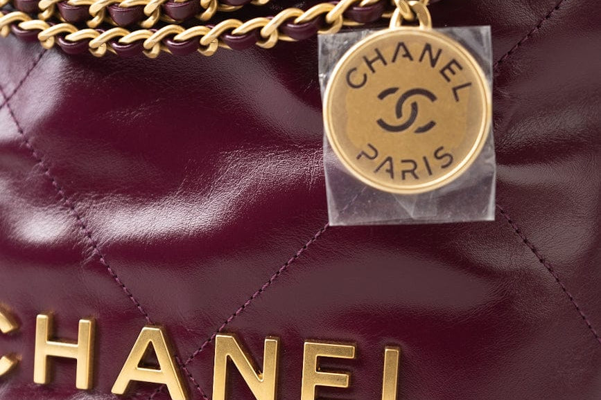 CHANEL Handbag 23S Mini 22 Drawstring Bag Burgundy Calfskin Quilted AGHW -Knockoff
