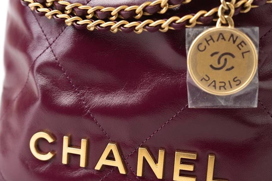 CHANEL Handbag 23S Mini 22 Drawstring Bag Burgundy Calfskin Quilted AGHW -Knockoff
