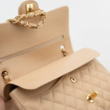 CHANEL Handbag Beige Clair Caviar Quilted Classic Double Flap Medium Gold Hardware -Knockoff
