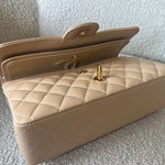 CHANEL Handbag Beige Clair Caviar Quilted Classic Flap Medium GHW -Knockoff
