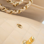 CHANEL Handbag Beige Clair Caviar Quilted Classic Flap Medium Gold Hardware -Knockoff
