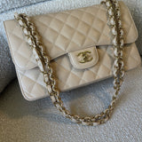 CHANEL Handbag Beige Clair Caviar Quilted Jumbo Classic Flap LGHW -Knockoff
