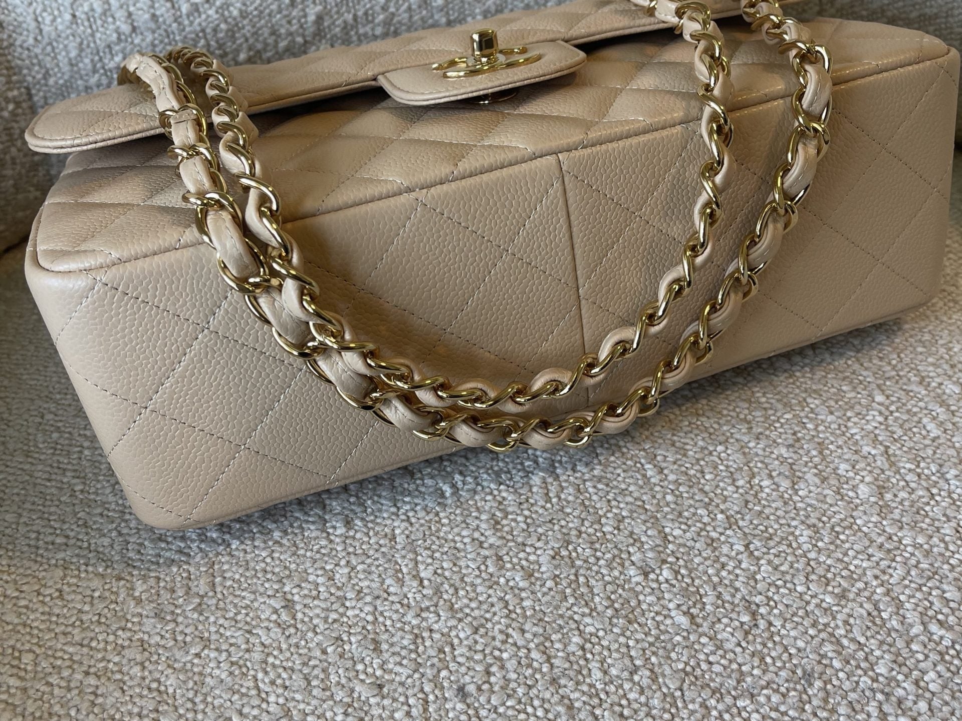 CHANEL Handbag Beige Clair Caviar Quilted Jumbo Classic Flap LGHW -Knockoff
