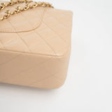 CHANEL Handbag Beige Lambskin Quilted Classic Flap Medium GHW -Knockoff
