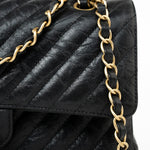 CHANEL Handbag Black 18B Metallic Black Crumpled Calfskin Chevron Classic Flap Medium Aged Gold Hardware -Knockoff
