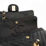 CHANEL Handbag Black 18B Metallic Black Crumpled Calfskin Chevron Classic Flap Medium Aged Gold Hardware -Knockoff
