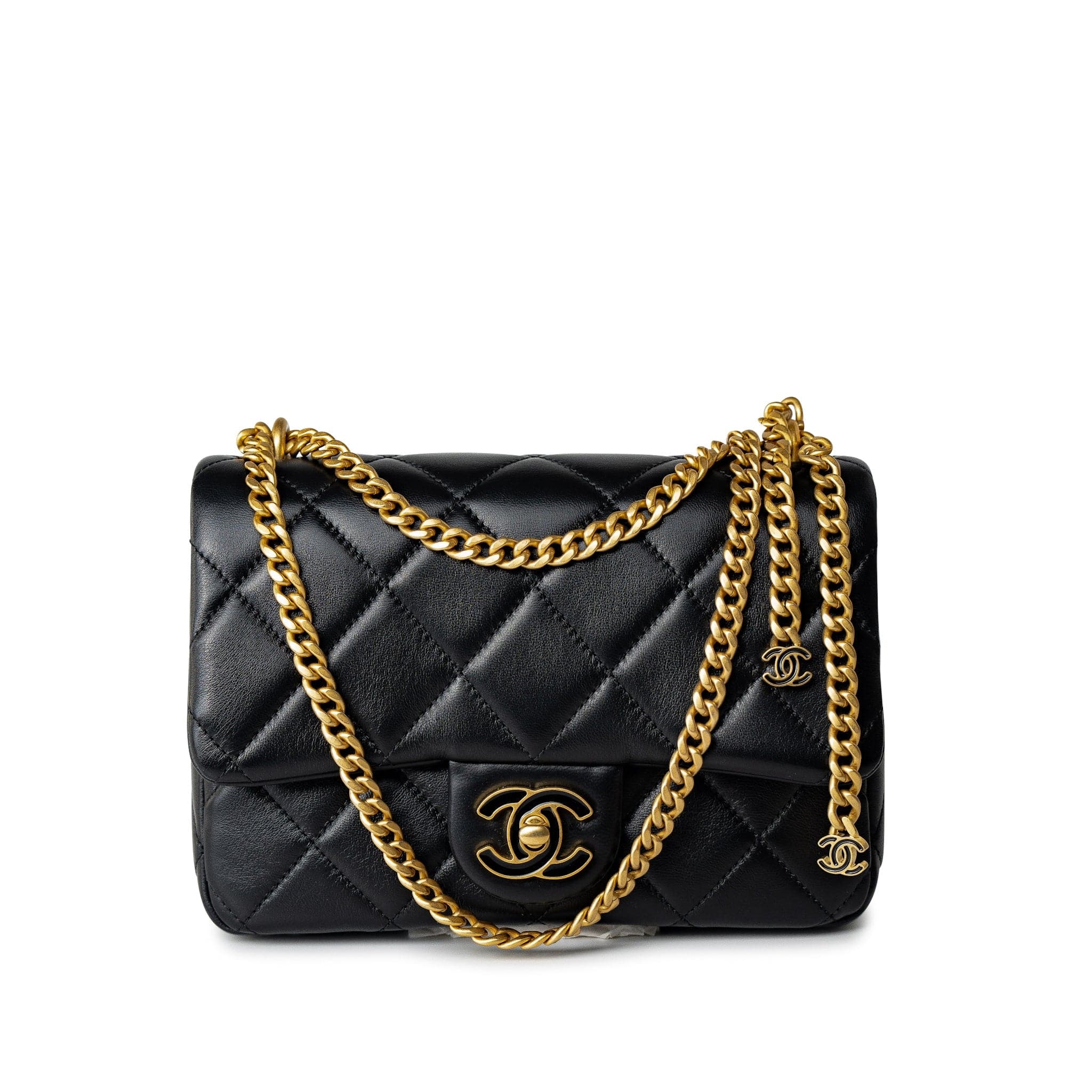 CHANEL Handbag Black 22P Enamel Quilted Pending CC Small Square Flap Black Lambskin -Knockoff
