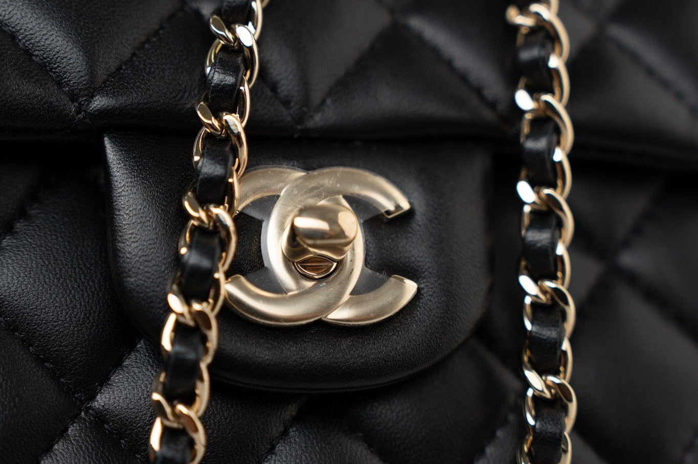 CHANEL Handbag Black 23A Black Lambskin Mini Top Handle Light Gold Hardware -Knockoff
