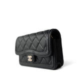 CHANEL Handbag Black 23B Black Lambskin Quilted O Phone Holder With Chain -Knockoff
