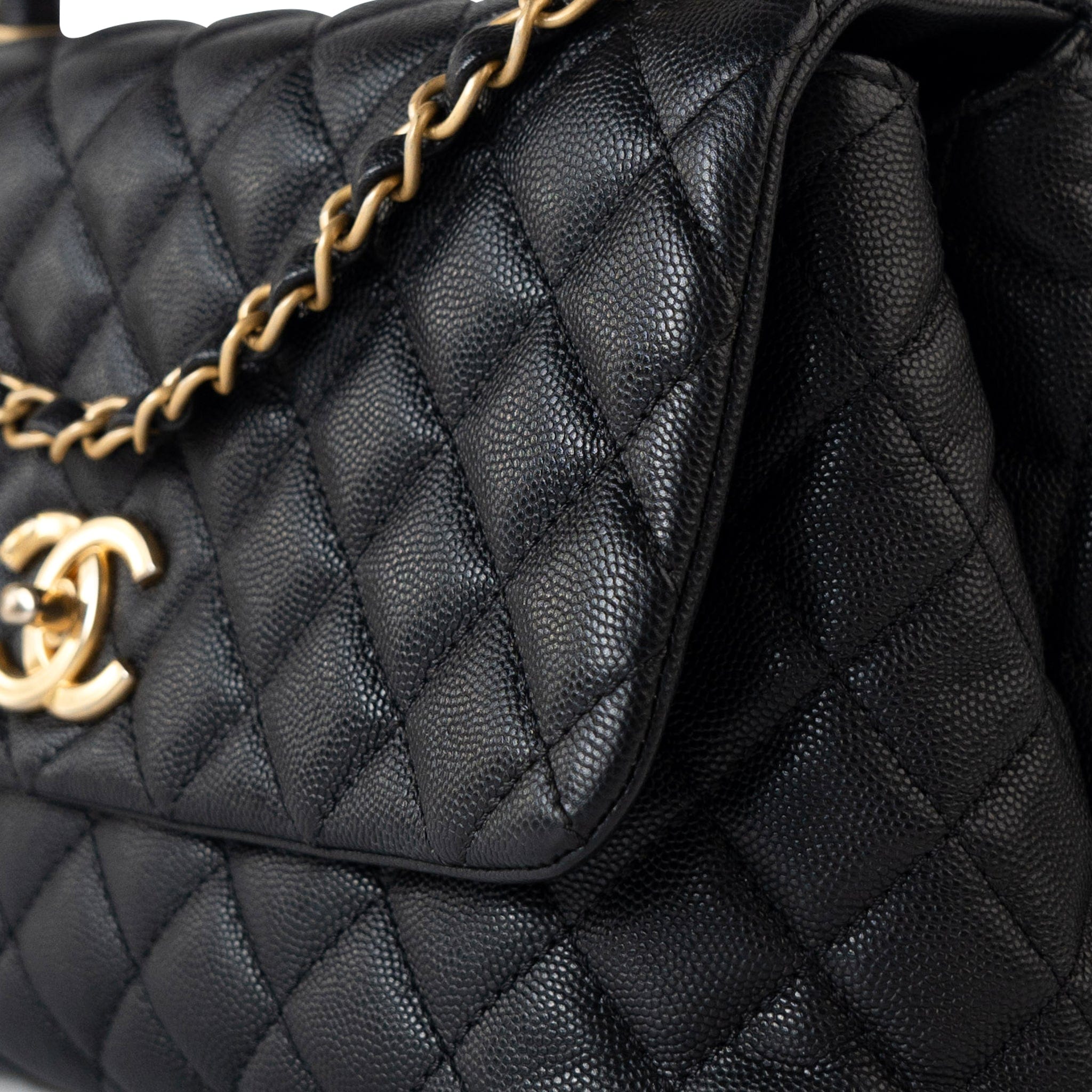 CHANEL Handbag Black Black Caviar Quilted Coco Handle Medium Antique Gold Hardware -Knockoff
