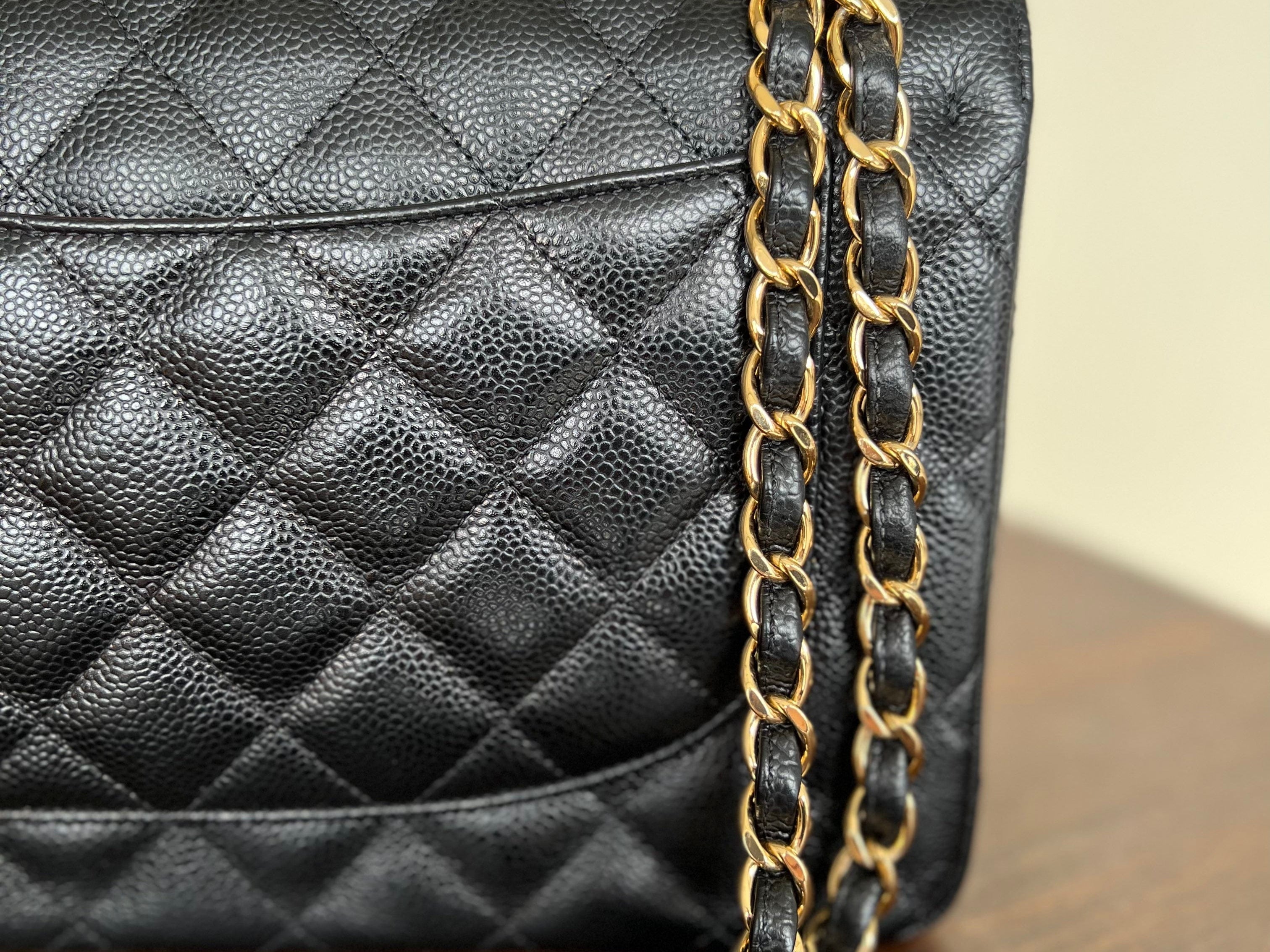 CHANEL Handbag Black Black Caviar Quilted Jumbo Classic Flap Gold Hardware -Knockoff
