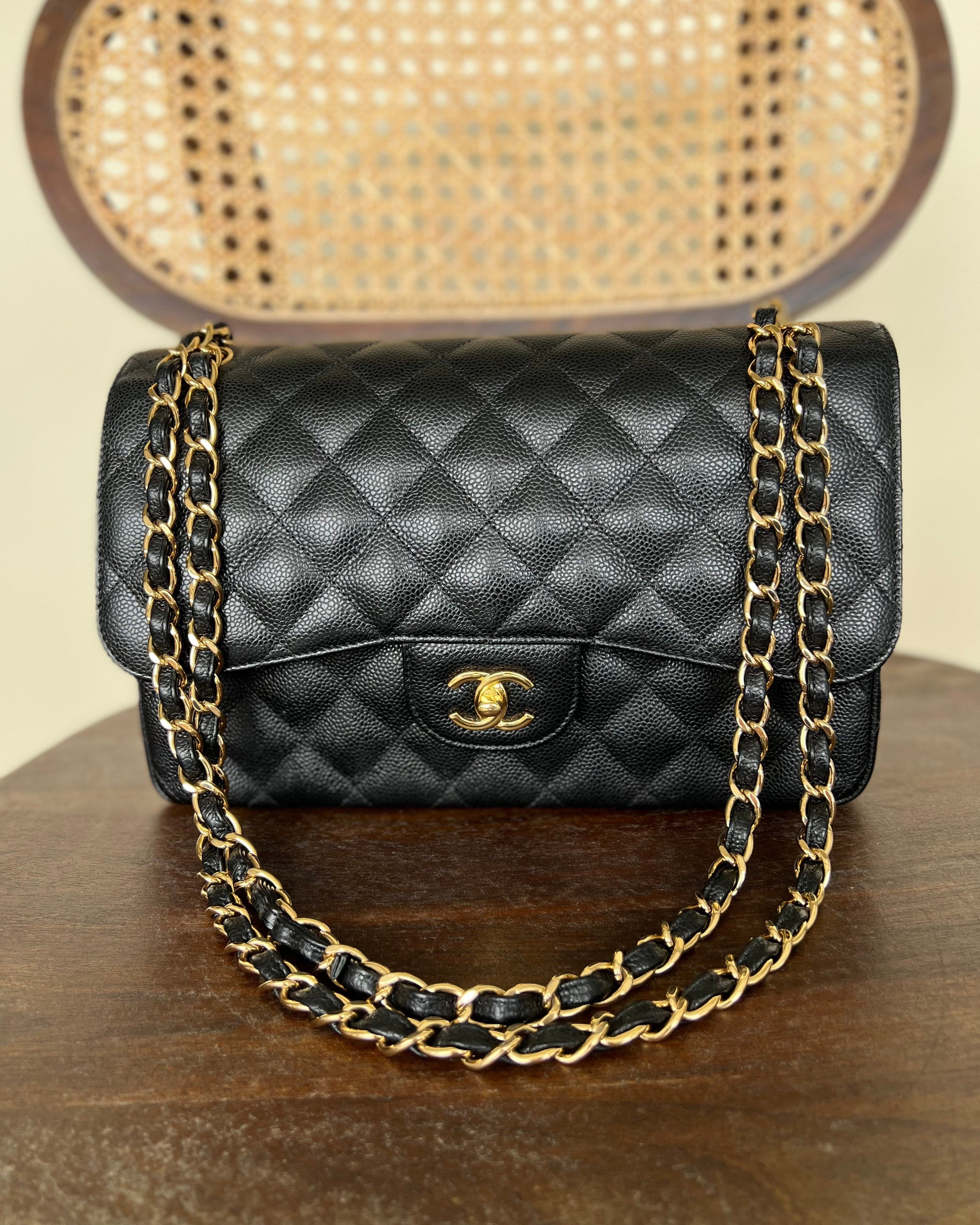 CHANEL Handbag Black Black Caviar Quilted Jumbo Classic Flap Gold Hardware -Knockoff
