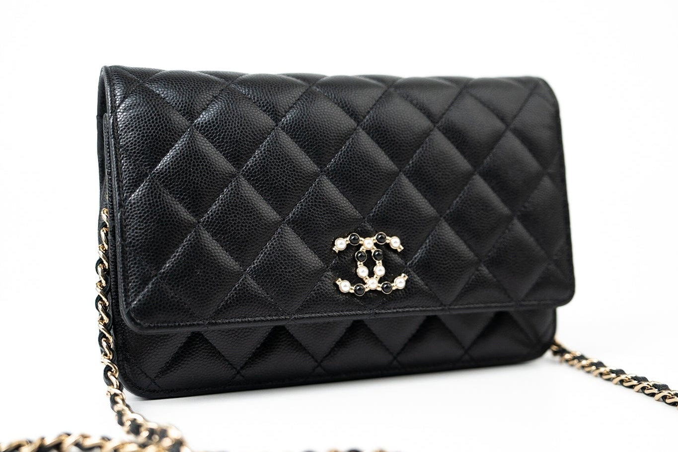 CHANEL Handbag Black Black Caviar Quilted Wallet On Chain Pearly CC Light Gold Hardware (woc -Knockoff
