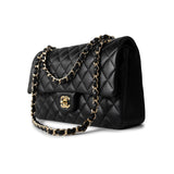 CHANEL Handbag Black Black Lambskin Quilted Classic Flap Medium Light Gold Hardware -Knockoff
