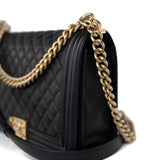 CHANEL Handbag Black Black Lambskin Quilted New Medium Boy Bag Aged Gold Hardware -Knockoff
