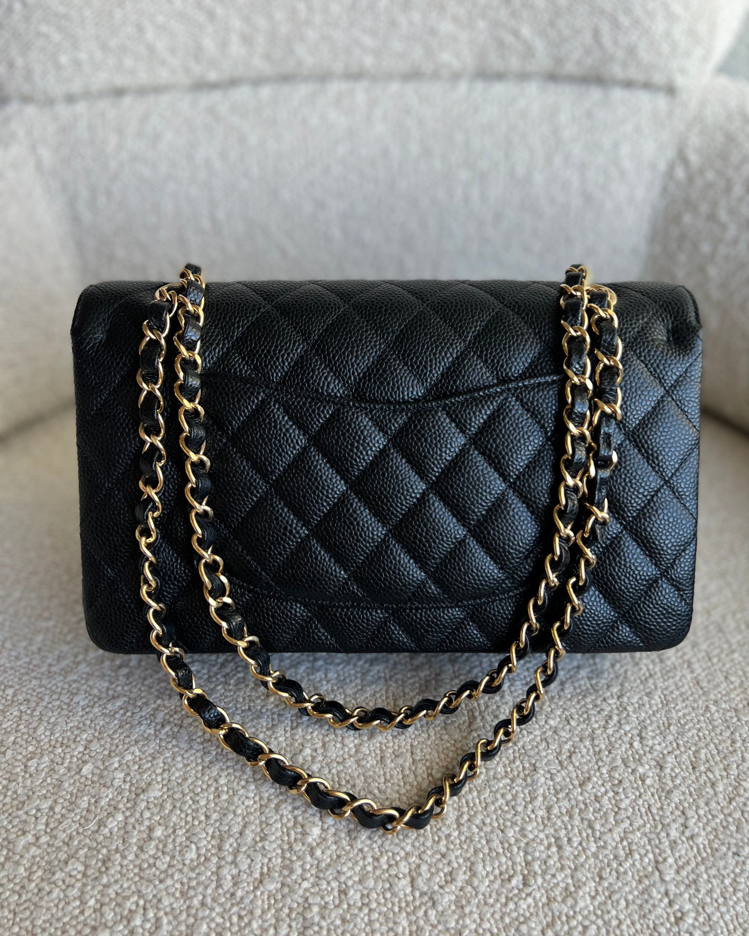 CHANEL Handbag Black Caviar Quilted Classic Flap Medium GHW -Knockoff
