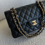 CHANEL Handbag Black Caviar Quilted Classic Flap Medium GHW -Knockoff
