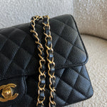 CHANEL Handbag Black Caviar Quilted Classic Flap Medium GHW -Knockoff
