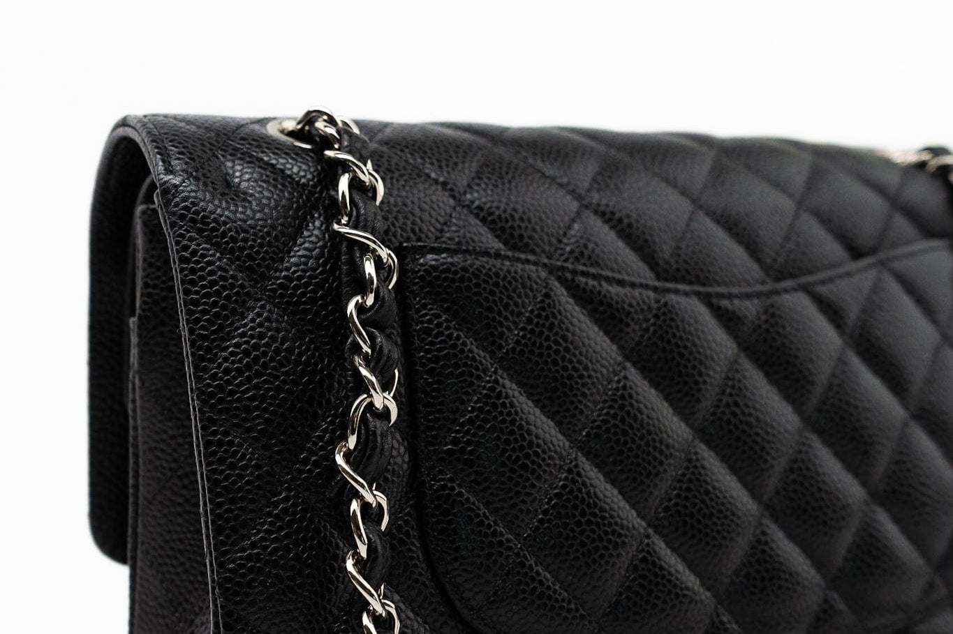 CHANEL Handbag Black Caviar Quilted Classic Flap Medium Silver Hardware -Knockoff
