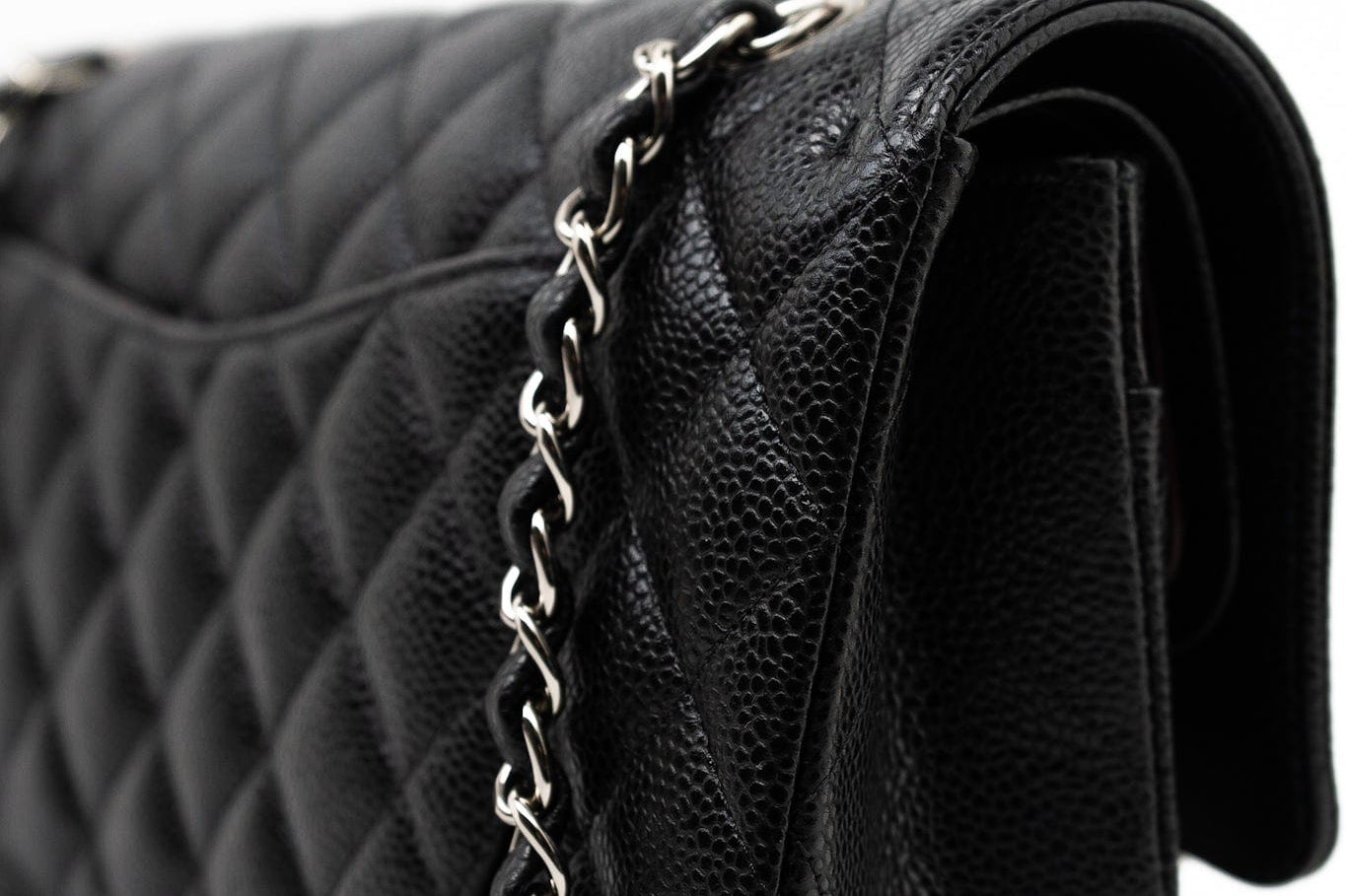 CHANEL Handbag Black Caviar Quilted Classic Flap Medium Silver Hardware -Knockoff
