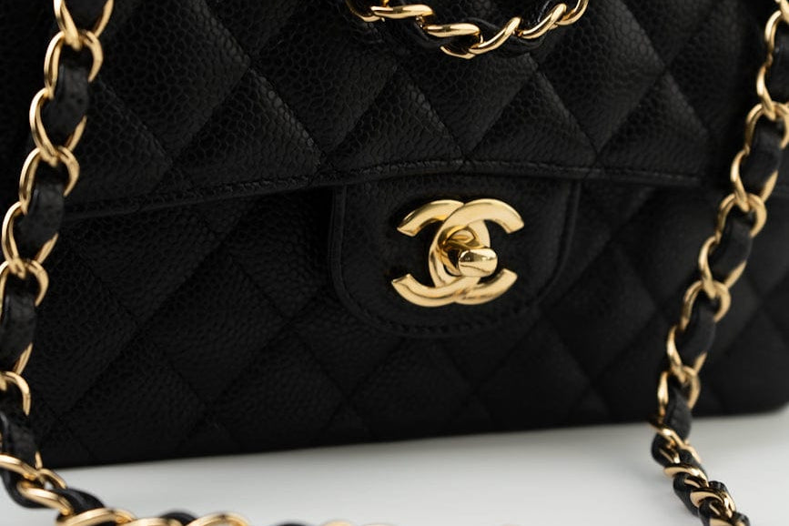 CHANEL Handbag Black Caviar Quilted Classic Flap Small Gold Hardware -Knockoff
