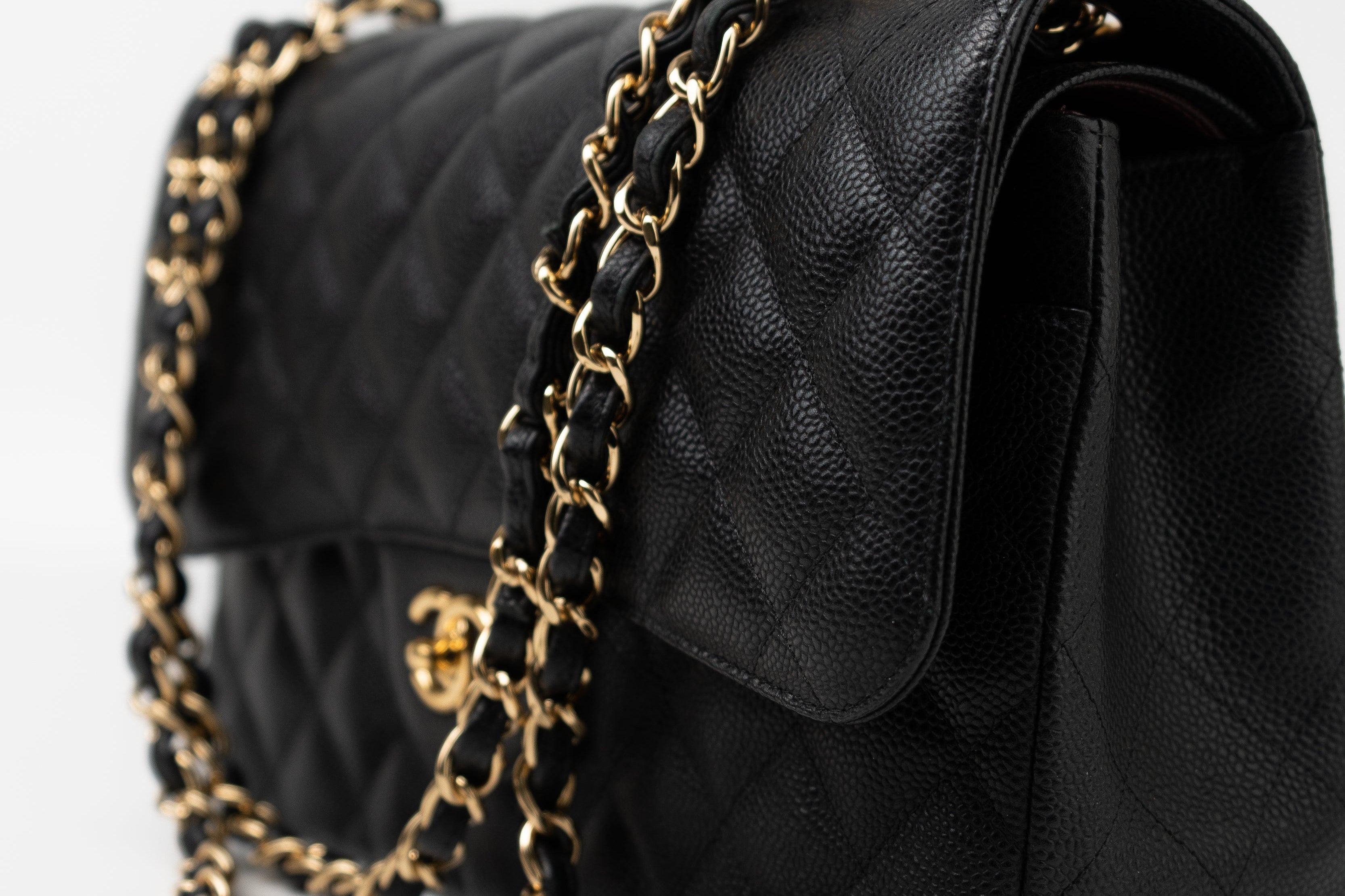 CHANEL Handbag Black Caviar Quilted Jumbo Classic Flap GHW -Knockoff
