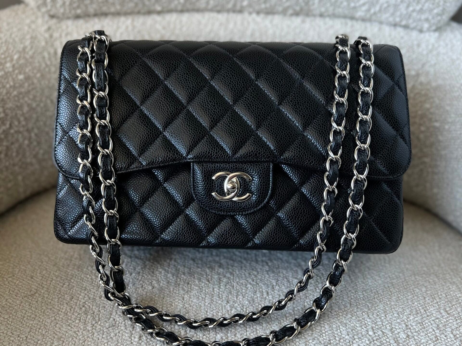 CHANEL Handbag Black Caviar Quilted Jumbo Classic Flap Silver Hardware -Knockoff
