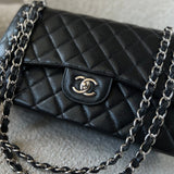 CHANEL Handbag Black Caviar Quilted Jumbo Classic Flap Silver Hardware -Knockoff
