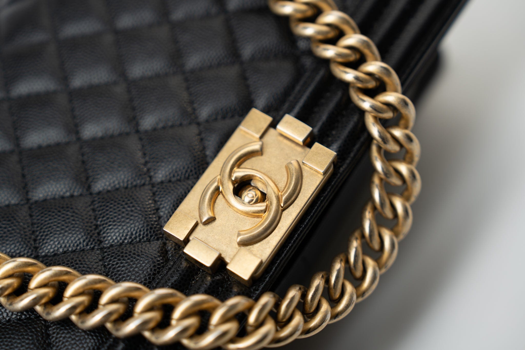 CHANEL Handbag Black Caviar Quilted Old Medium Boy Bag Aged Gold Hardware -Knockoff
