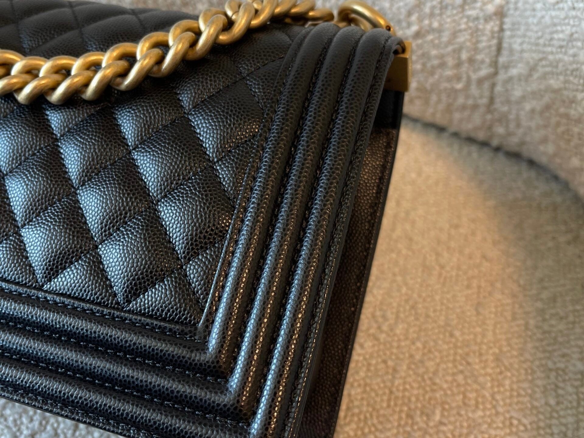 CHANEL Handbag Black Caviar Quilted Old Medium Boy Bag AGHW -Knockoff
