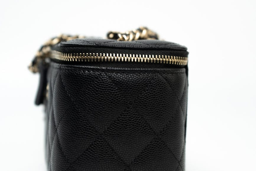 CHANEL Handbag Black Caviar Quilted Small Vanity Case LGHW -Knockoff
