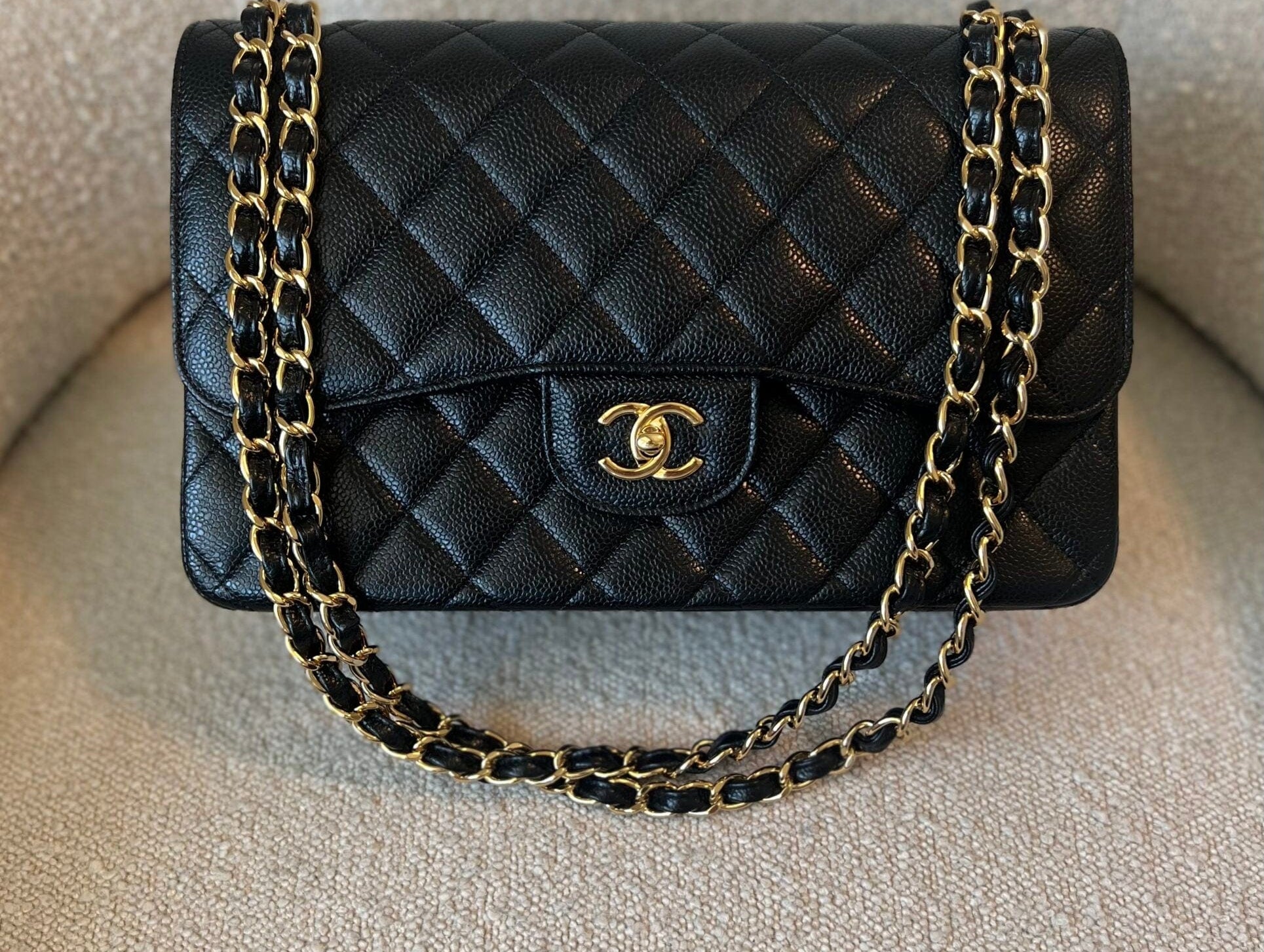 CHANEL Handbag Black Chanel Black Caviar Quilted Jumbo Classic Flap GHW -Knockoff
