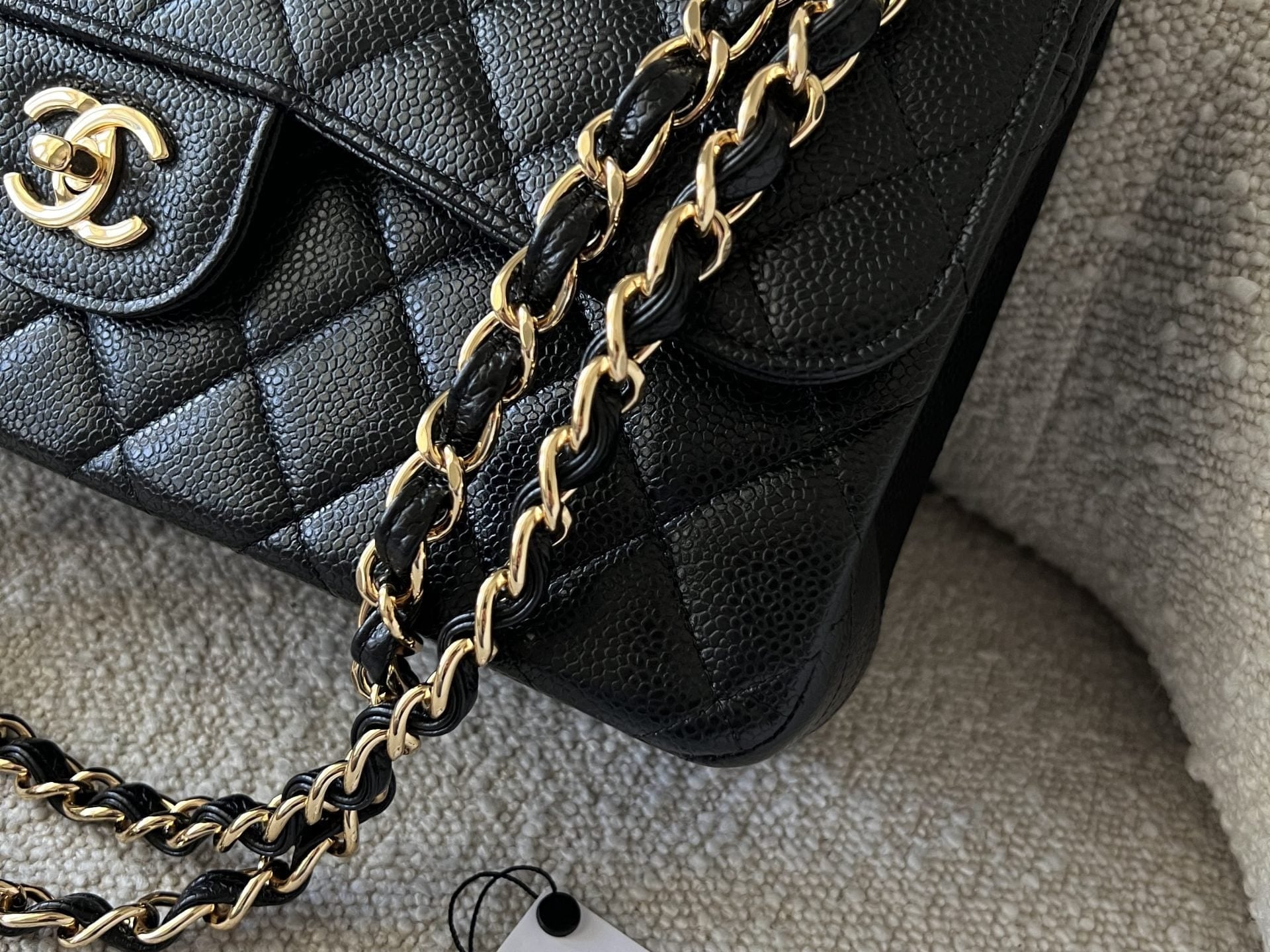 CHANEL Handbag Black Chanel Black Caviar Quilted Jumbo Classic Flap GHW -Knockoff
