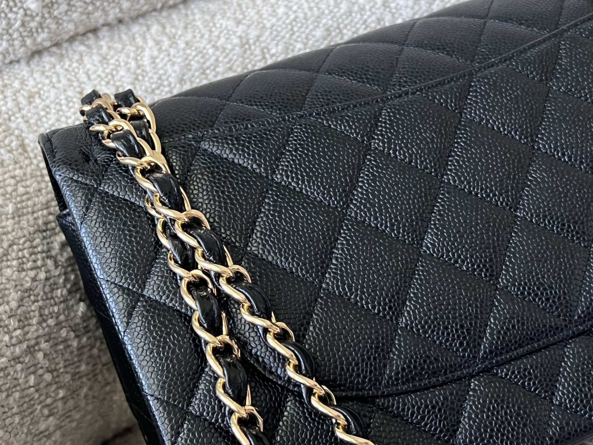 CHANEL Handbag Black Chanel Black Caviar Quilted Jumbo Classic Flap GHW -Knockoff
