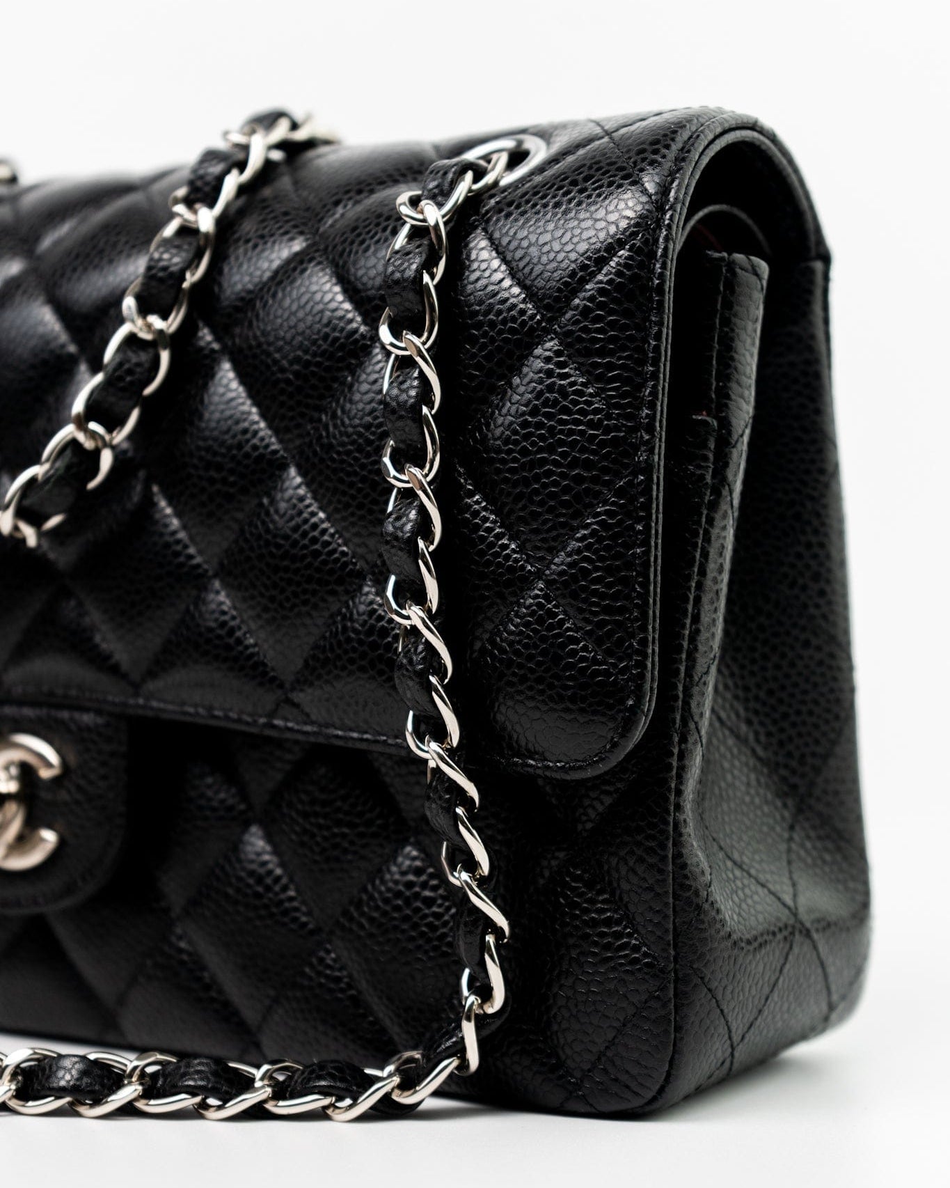 CHANEL Handbag Black Classic Flap Medium Caviar Quilted Silver Hardware -Knockoff
