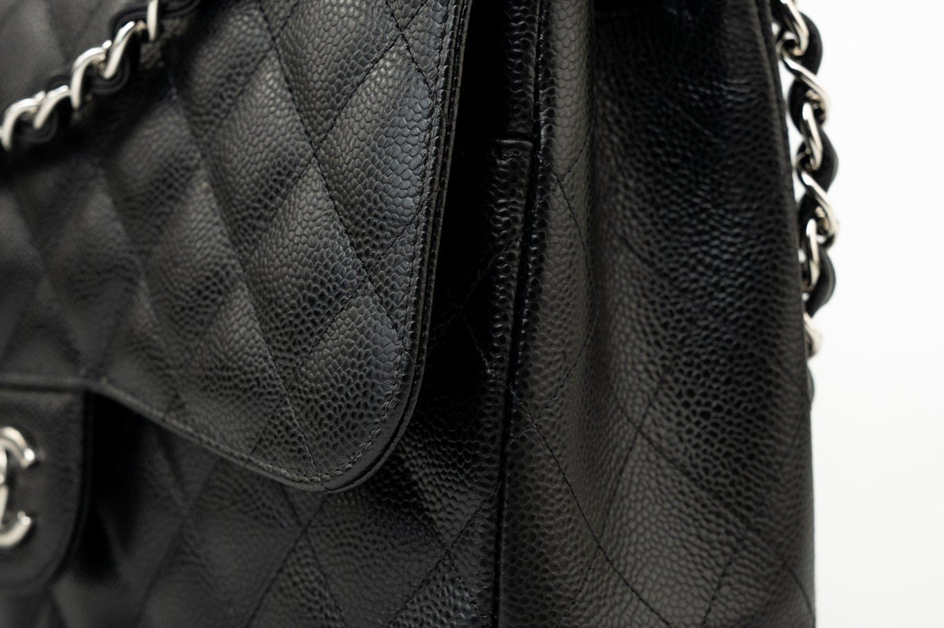 CHANEL Handbag Black Jumbo Caviar Quilted Classic Flap Silver Hardware -Knockoff
