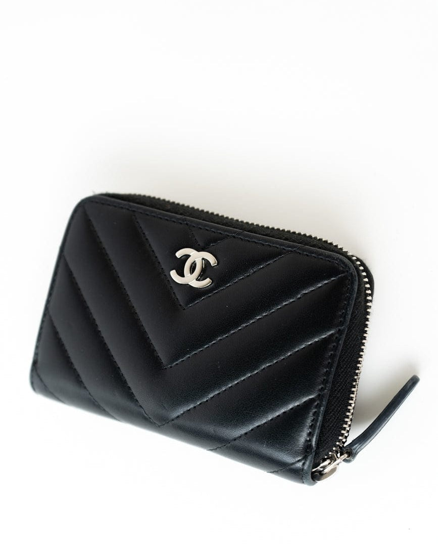 CHANEL Handbag Black Lambskin Chevron Zip Coin Purse Silver Hardware -Knockoff
