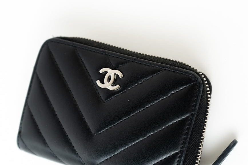 CHANEL Handbag Black Lambskin Chevron Zip Coin Purse Silver Hardware -Knockoff
