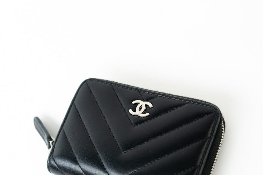 CHANEL Handbag Black Lambskin Chevron Zip Coin Purse Silver Hardware -Knockoff
