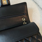 CHANEL Handbag Black Lambskin Quilted Classic Flap Medium GHW -Knockoff
