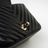 CHANEL Handbag Black Mini Square Black Lambskin Chevron Flap LGHW -Knockoff
