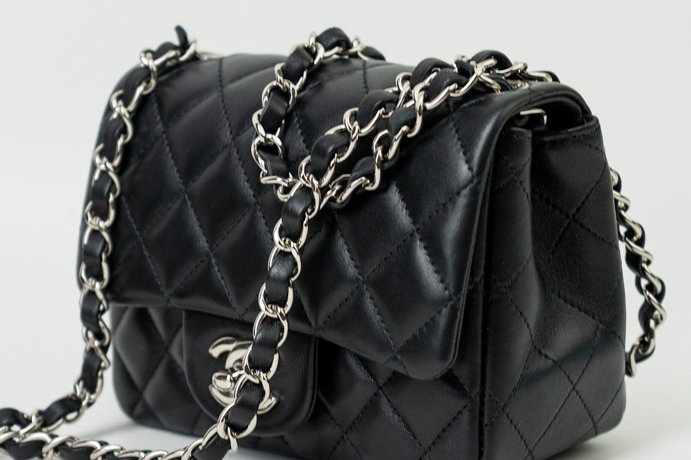 CHANEL Handbag Black Mini Square Lambskin Quilted Flap Silver Hardware -Knockoff
