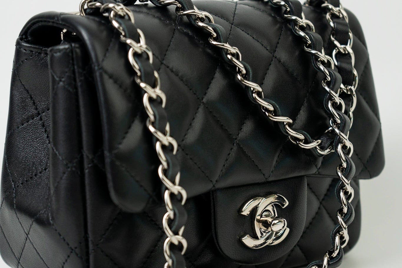 CHANEL Handbag Black Mini Square Lambskin Quilted Flap Silver Hardware -Knockoff
